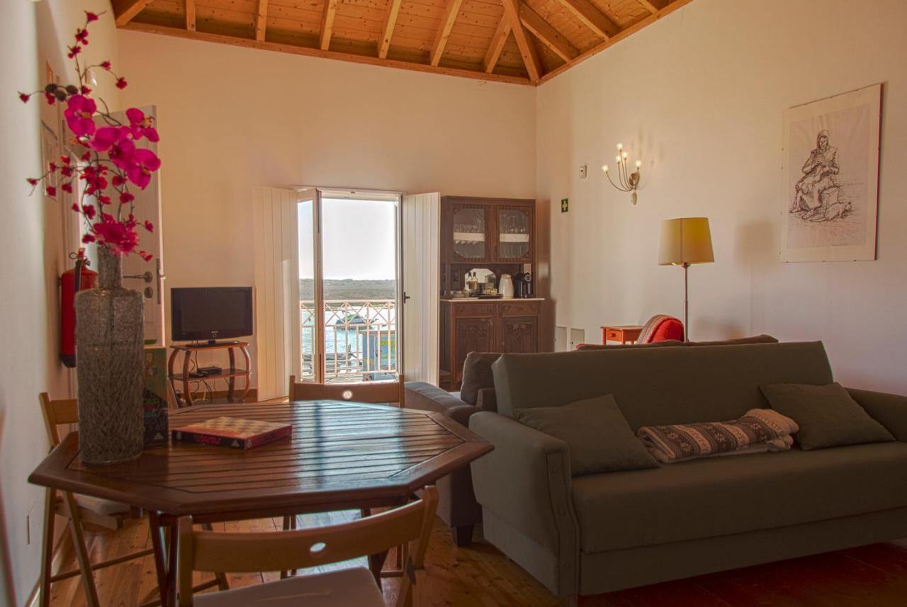 Casa Viana - Guesthouse カバナス・デ・タビラ エクステリア 写真